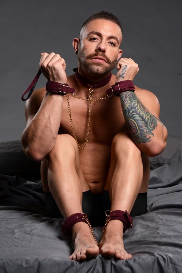 6 Piece Velvet Bondage Set - Image 7